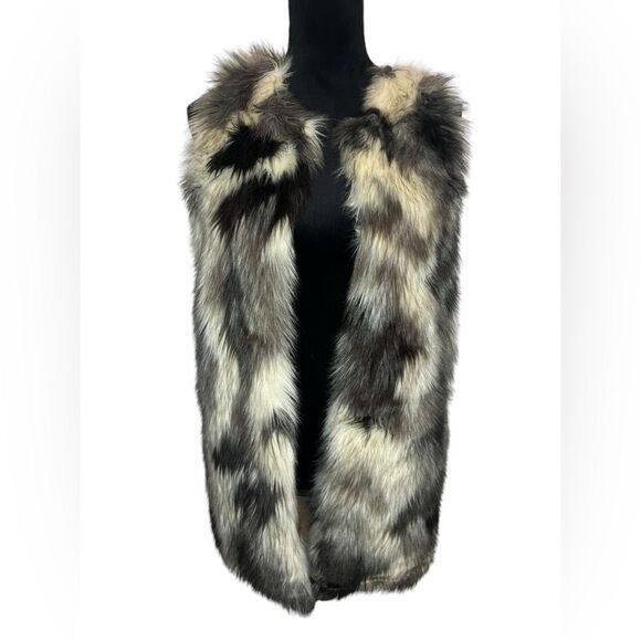 ALMOST FAMOUS FAUX FUR KNIT VEST BLACK/WHITE WOMENS SIZE MEDIUM - Picture 5 of 9
